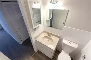 5434 Larchmont Ct N, Pinellas Park, FL 33782 - Photo 9