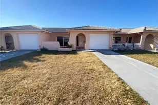 5434 Larchmont Ct N, Pinellas Park, FL 33782 - Photo 1