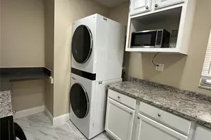 27 W Country Cove Way, Kissimmee, FL 34743 - Photo 11