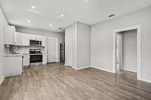 727 Wood St, Deland, FL 32724 - Photo 5