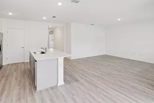 7876 Forrest Fox Way, Lakeland, FL 33810 - Photo 3