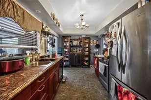 10301 Chadbourne Dr, Tampa, FL 33624 - Photo 13