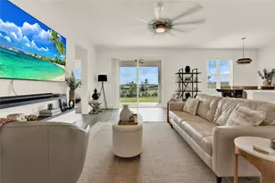 7193 Dilly Lake Ave, Groveland, FL 34736 - Photo 11