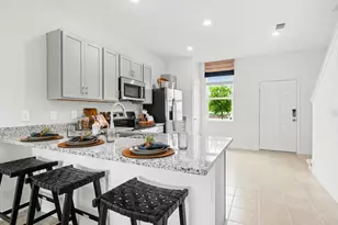 690 Gladstone Way, Mount Dora, FL 32757 - Photo 5