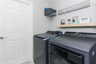 35598 Bellington Blvd, Zephyrhills, FL 33541 - Photo 23