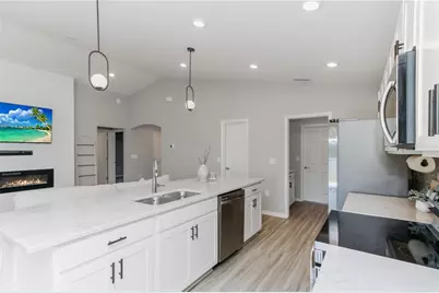 35598 Bellington Boulevard, Zephyrhills, FL 33541 - Photo 11