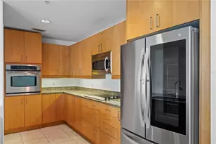 100 S Eola Dr, Orlando, FL 32801 - Photo 15