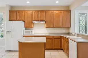 3099 Metro Sevilla Dr, Orlando, FL 32835 - Photo 17