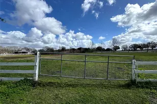 31243 Bear Pond Dr, Sorrento, FL 32776 - Photo 3