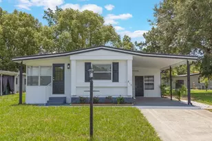 814 Roseapple Ave, Lady Lake, FL 32159 - Photo 1