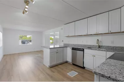 814 Roseapple Avenue, Lady Lake, FL 32159 - Photo 5