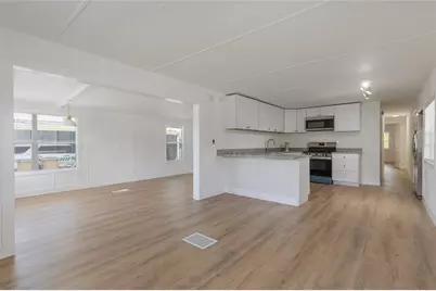 814 Roseapple Avenue, Lady Lake, FL 32159 - Photo 9