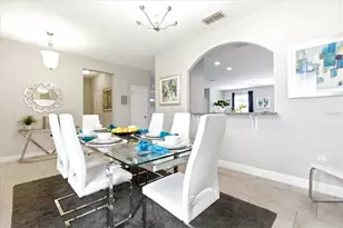 4201 Oakview Dr, Davenport, FL 33837 - Photo 9