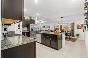 1839 Yellow Trl, Lakeland, FL 33801 - Photo 7