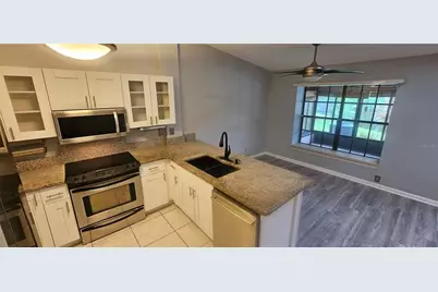 4075 Shoreside Circle, Tampa, FL 33624 - Photo 11