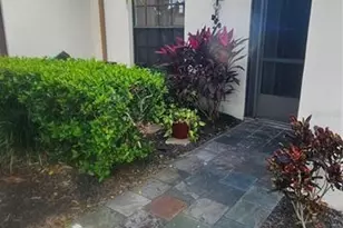 4075 Shoreside Cir, Tampa, FL 33624 - Photo 3