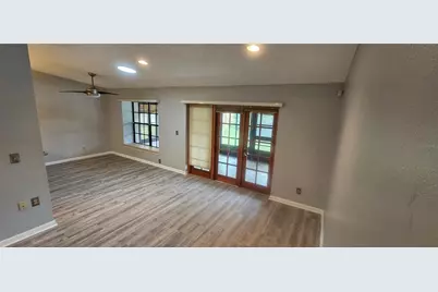 4075 Shoreside Circle, Tampa, FL 33624 - Photo 7
