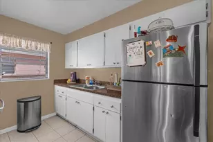 1079 N Lakewood Ave, Ocoee, FL 34761 - Photo 9