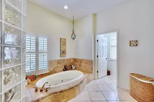 615 Islebay Dr, Apollo Beach, FL 33572 - Photo 33