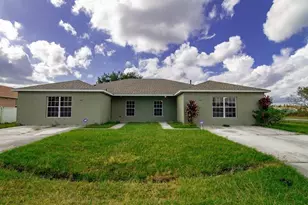 402 Bridgewater Ct, Kissimmee, FL 34758 - Photo 1