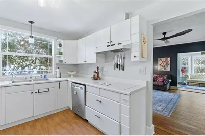 138 N Kentucky Avenue, Deland, FL 32724 - Photo 17