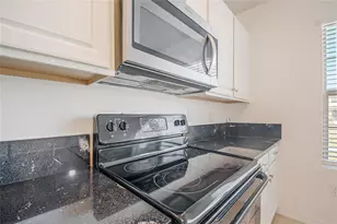 1404 Dusty Stone Ln, Kissimmee, FL 34744 - Photo 9