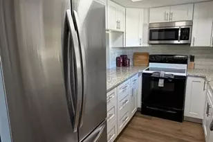 2400 Winding Creek Blvd, Clearwater, FL 33761 - Photo 7