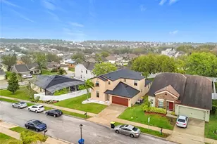 319 Arbor Pointe Ave, Minneola, FL 34715 - Photo 5