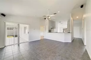 400 Paradise Woods Ct, Davenport, FL 33896 - Photo 9