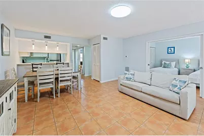 4574 Ringwood Meadow #4, Sarasota, FL 34235 - Photo 9