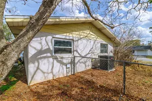 7239 SE 117th St, Belleview, FL 34420 - Photo 9