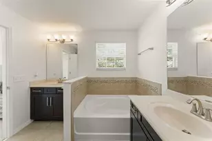 12121 Silverlake Park Dr, Windermere, FL 34786 - Photo 27