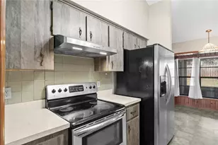 973 Red Dandy Dr, Orlando, FL 32818 - Photo 13