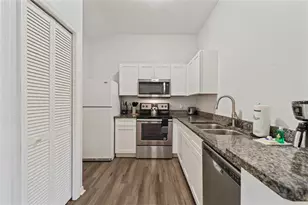 2786 Club Cortile Cir, Kissimmee, FL 34746 - Photo 9