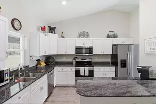 8199 SW 129th Terrace Rd, Dunnellon, FL 34432 - Photo 15