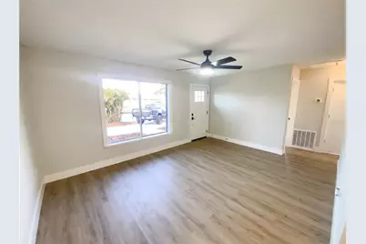 8710 94th Avenue, Seminole, FL 33777 - Photo 13