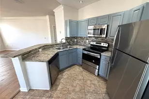 18022 Villa Creek Dr, Tampa, FL 33647 - Photo 7