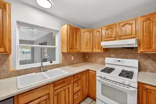 157 Alhambra Ave, Altamonte Springs, FL 32714 - Photo 15