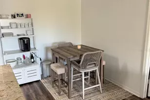 10201 Courtney Palms Blvd, Tampa, FL 33619 - Photo 5