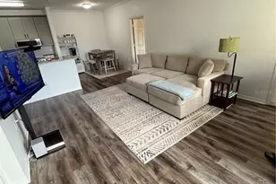 10201 Courtney Palms Blvd, Tampa, FL 33619 - Photo 25