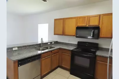 427 Wilton Circle, Sanford, FL 32773 - Photo 5