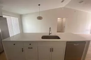 895 S Cedar Ave, Orange City, FL 32763 - Photo 9