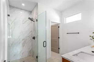 3510 S 75th St, Tampa, FL 33619 - Photo 13