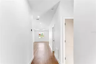 3510 S 75th St, Tampa, FL 33619 - Photo 3