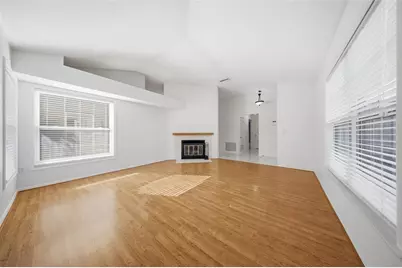 563 W Springtree Way, Lake Mary, FL 32746 - Photo 7