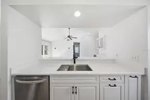 563 W Springtree Way, Lake Mary, FL 32746 - Photo 19