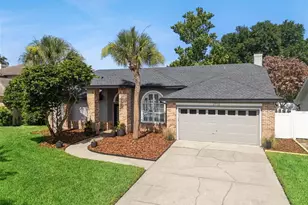 2712 Gretagreen Ct, Orlando, FL 32835 - Photo 5