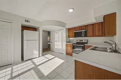 1054 Royal Oaks Drive, Apopka, FL 32703 - Photo 5