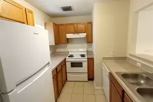880 E Columbia Ave, Kissimmee, FL 34744 - Photo 11