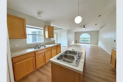 12052 Villa Road, Spring Hill, FL 34609 - Photo 13
